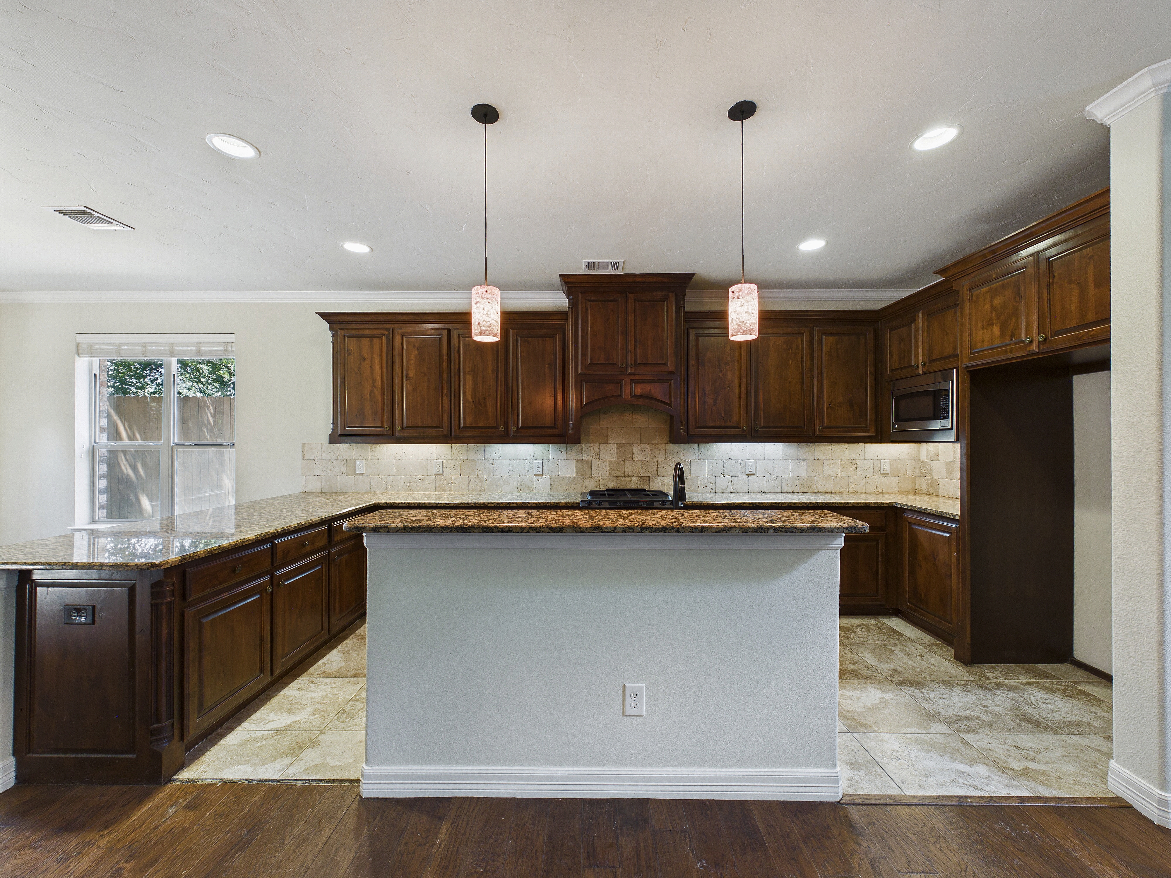 2229 Moonlight Bay, Flower Mound
